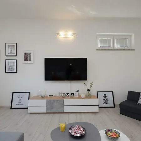 Apartman Snjezana *